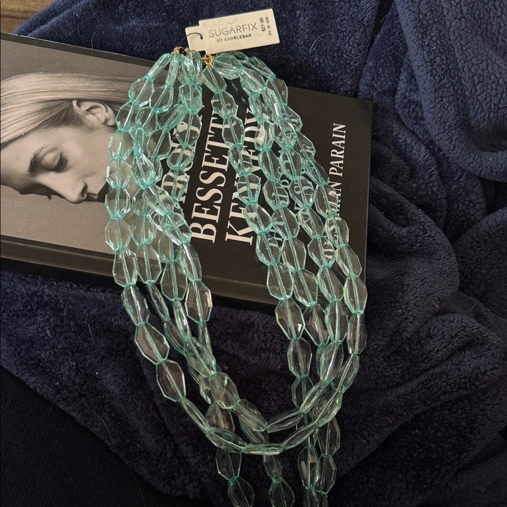 Gorgeous necklace!